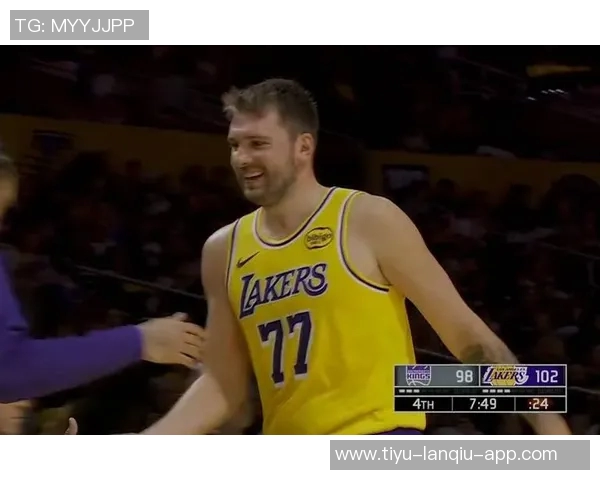 东契奇开赛前四场狂砍165分创队史纪录里夫斯以143分并列第四位